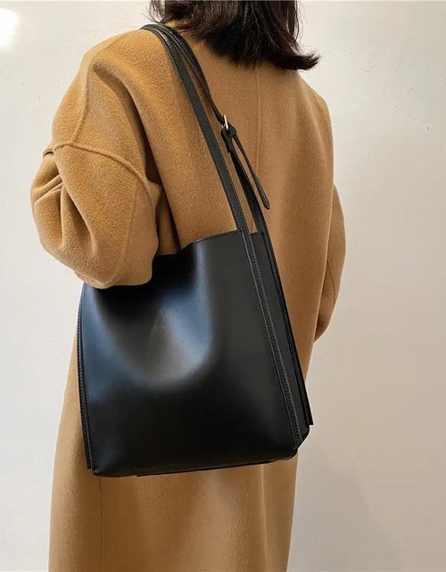 Load image into Gallery viewer, Olives Vegan Leather Tote
